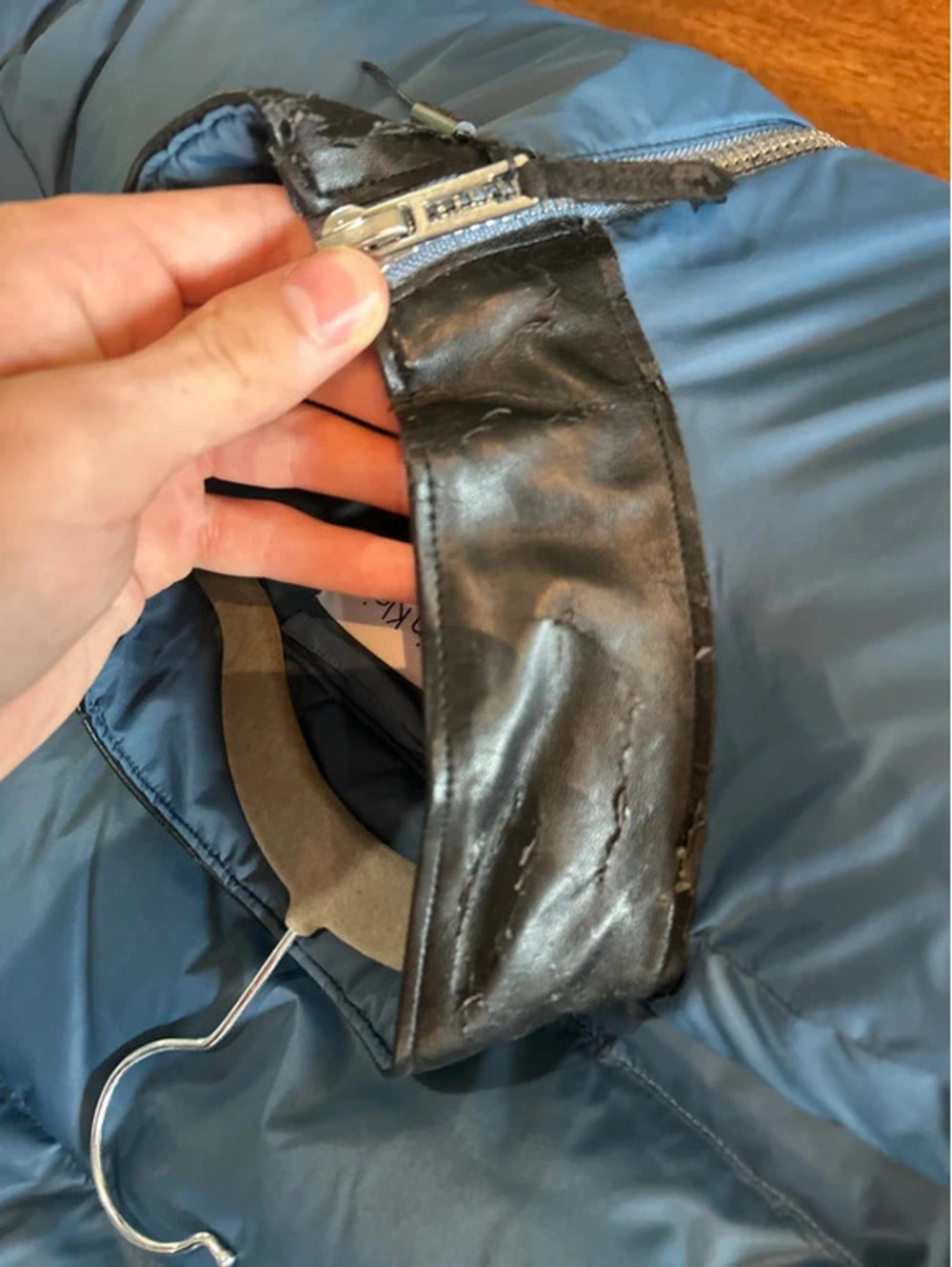 Calvin Klein puffer jacket - Picture 5 of 6